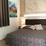 Le Tre Stelle Marine Bed & Breakfast