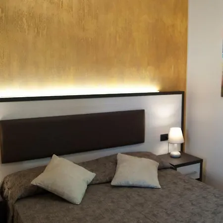 Le Tre Stelle Marine B&B 아퀘돌치